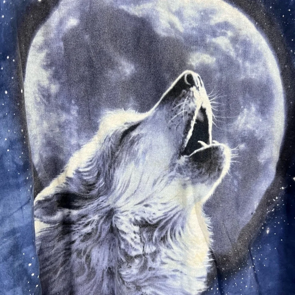 The Mountain Wolf Howling at Moon Nature Shirt Size XXXL - Picture 2 of 3